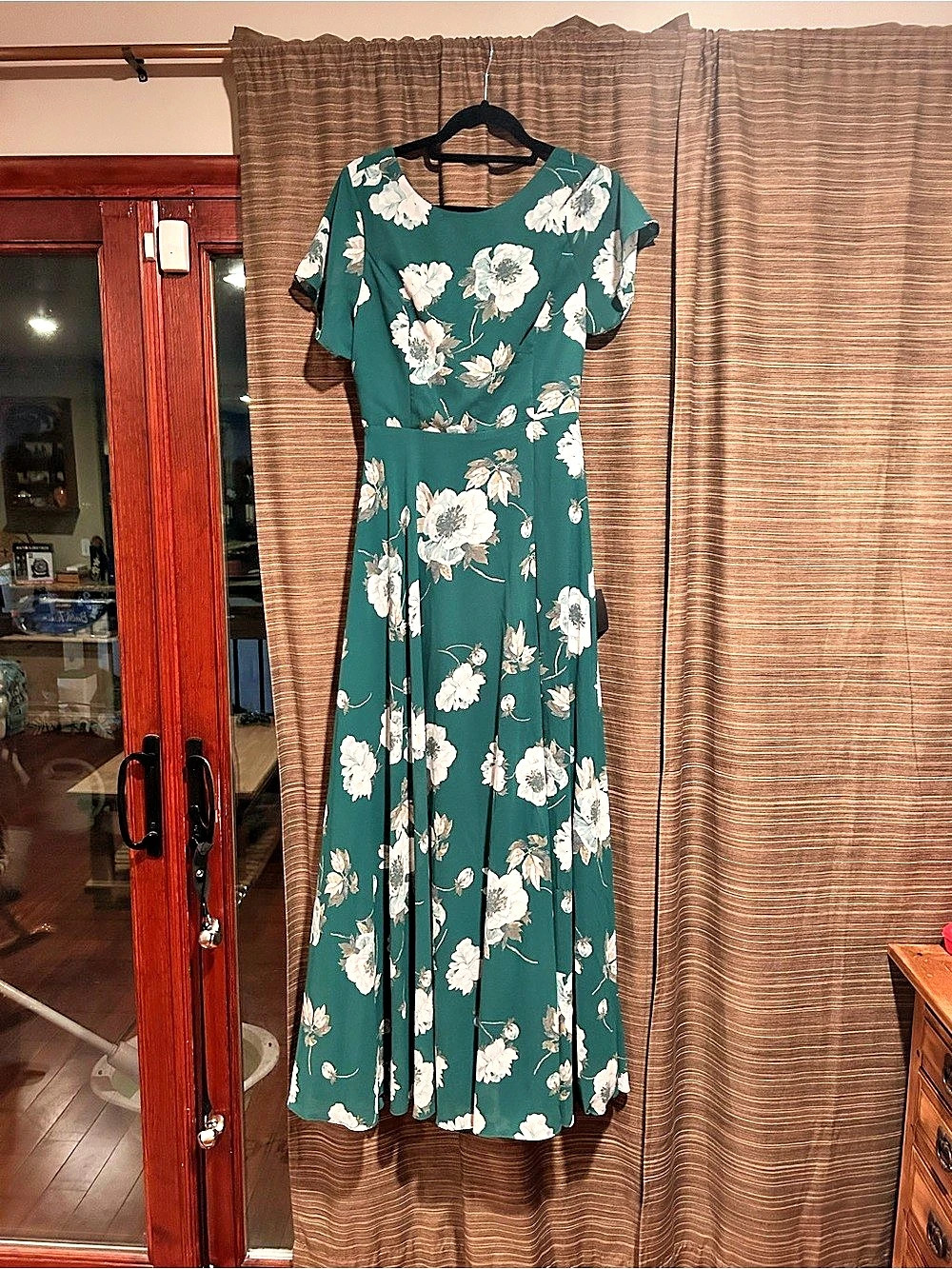 Lulus Floral Maxi Dress in Green & White NWT